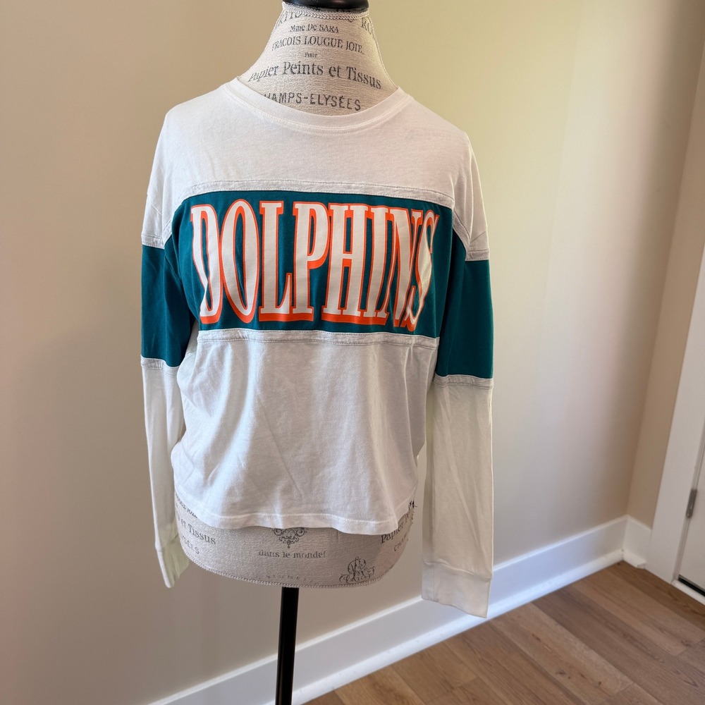 Fanatics Women's Miami Dolphin Long Sleeve Crop Shirt Size M